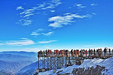 《罗布乐思》高管：平台创作者并未被剥削而是获福利